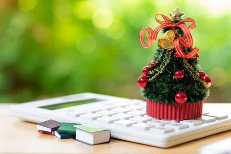 Top 10 Gifting Ideas For Festive Season Without Digging A Hole In Your Pocket