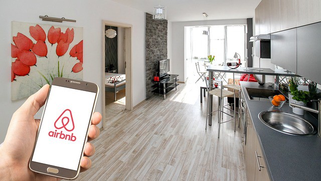 Top 10 safety tips for Airbnb Hosts of places to stay